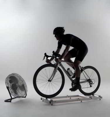 Morris metal floor fan ideal for indoor cycling Zwift